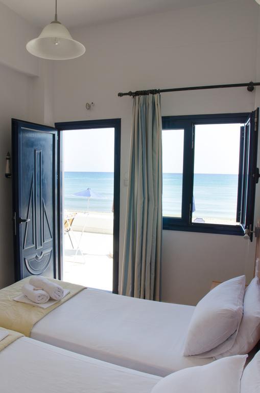 Yialos Studios-Apartments Makry Gialos  Exterior photo