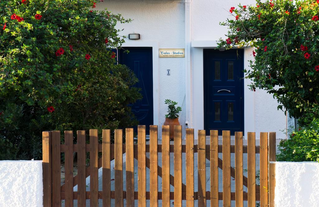 Yialos Studios-Apartments Makry Gialos  Exterior photo